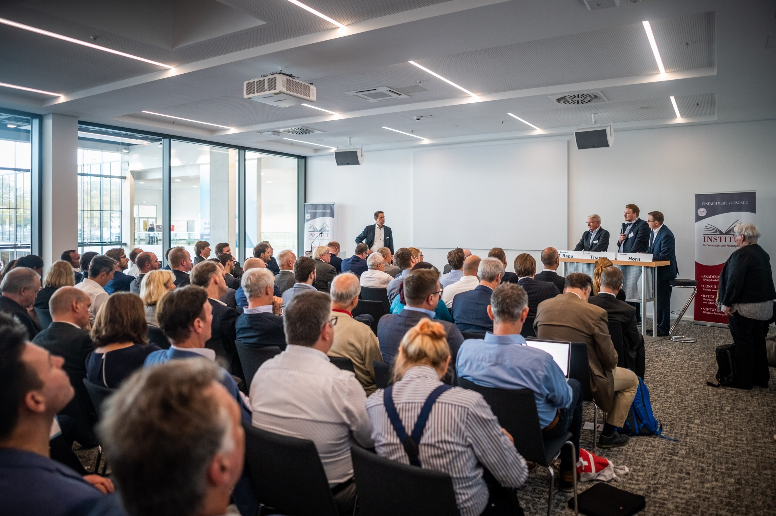 DKM-97-_ASP6482 Prof. Michael Hauer auf dem Sparkassendialog